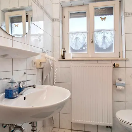 Haus Hilebrand * 크레스브론암보덴지